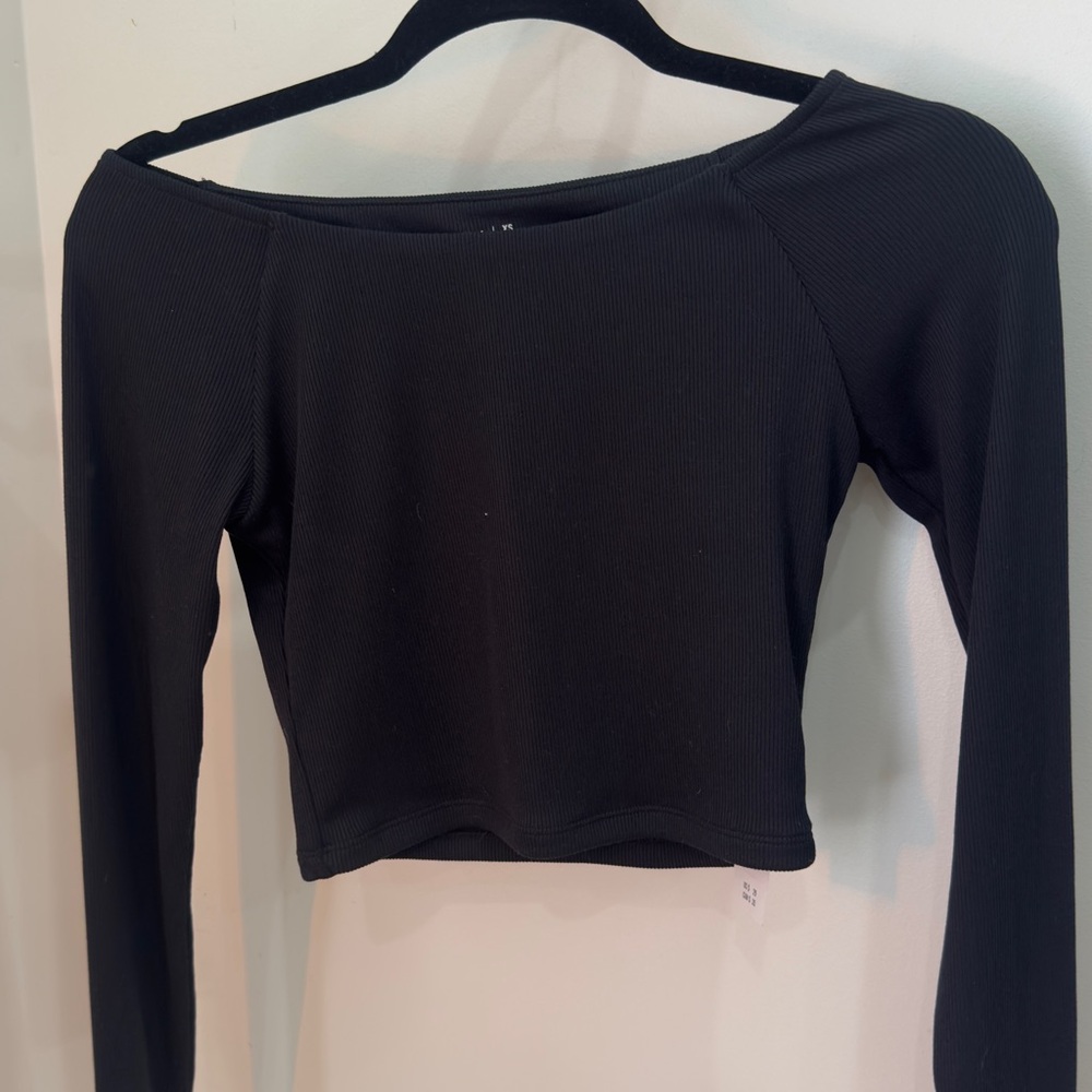 Black Off-Shoulder Long Sleeve Top